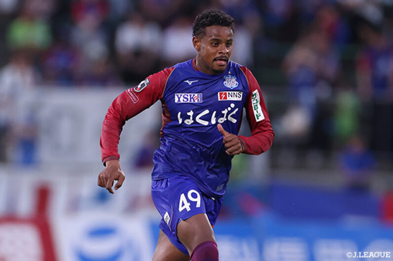 欧亿体育首页-官方：甲府风林外援前锋内米亚斯颧骨骨折，将伤缺三周